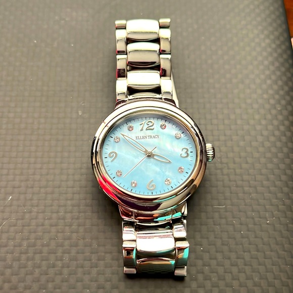 Ellen Tracy mother of pearl watch - Picture 4 of 7
